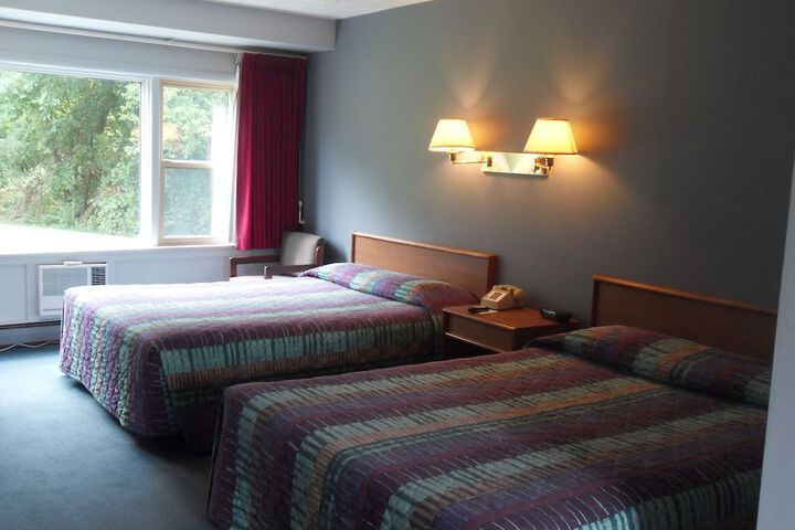 Room 28 of 40