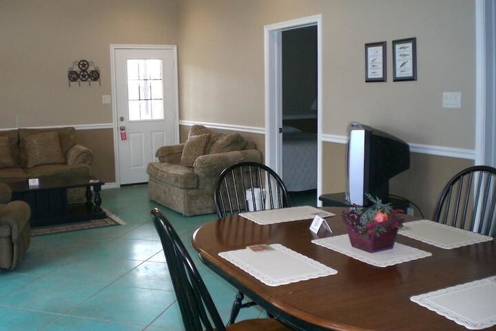Room 8 of 13