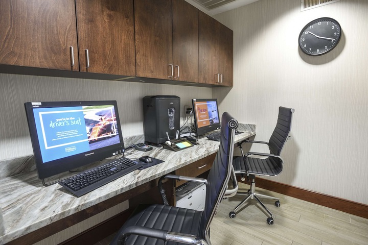 Business Center 25 of 25