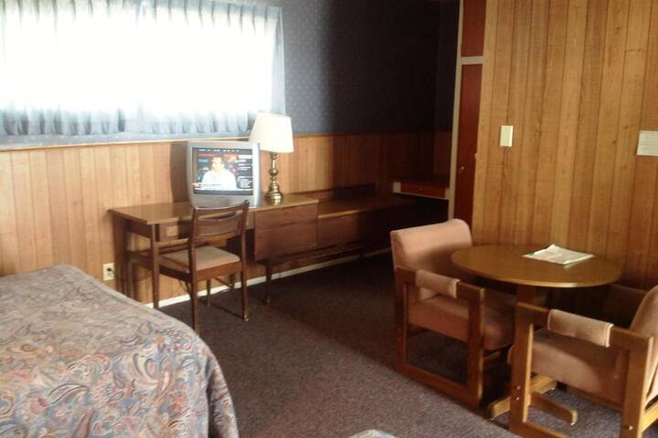 Room 9 of 44