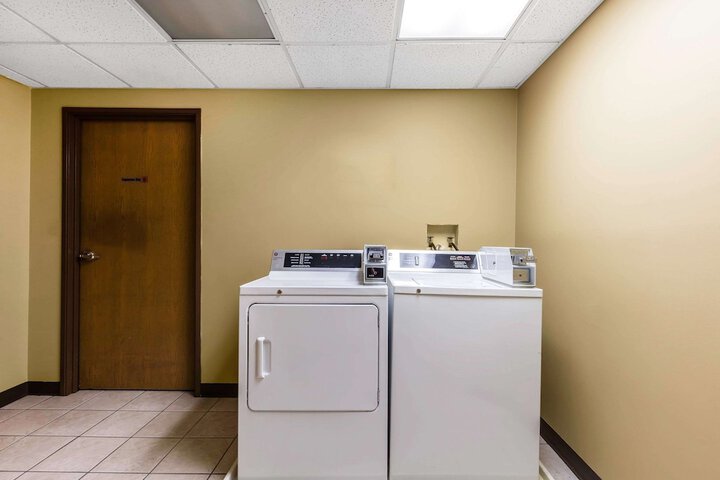 Econo Lodge Inn & Suites Dickson