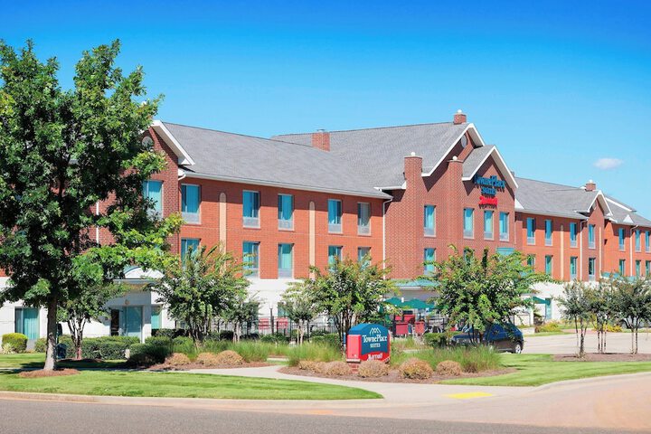 Hotel 2 of 23