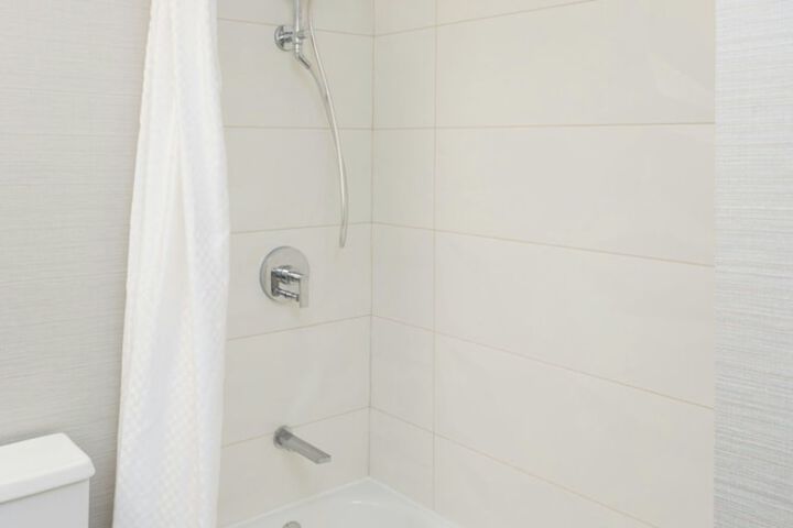 Room 55 of 118