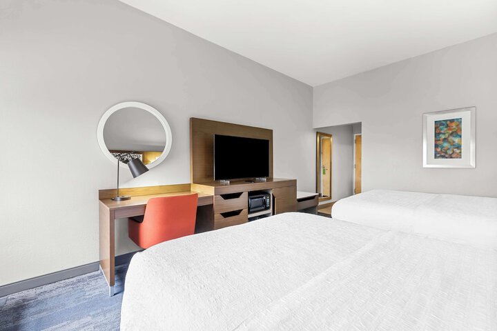 Room 16 of 36