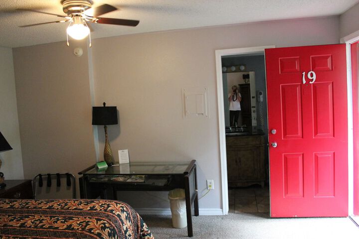 Room 113 of 219