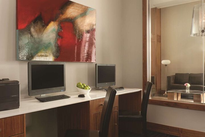 Business Center 62 of 63
