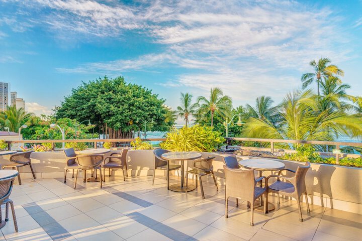Hyatt Regency Waikiki Beach Resort & Spa