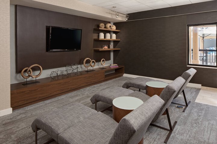 Hotel Interior 10 of 22
