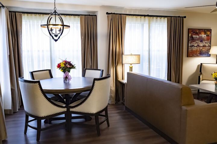 Room 27 of 56