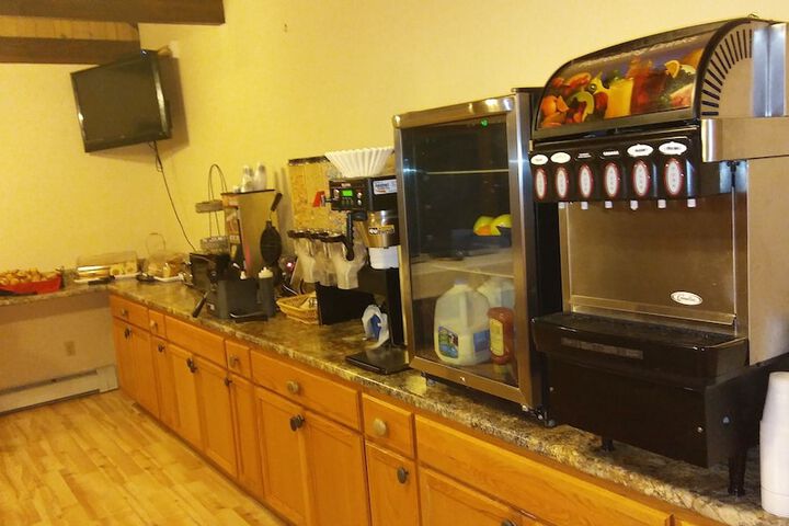 Breakfast/Coffee Service 59 of 73