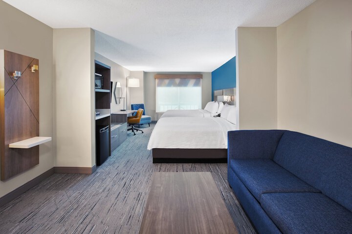 Holiday Inn Express Hotel & Suites Grand Rapids-North by IHG