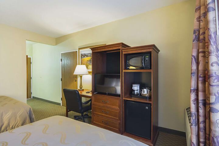 Room 18 of 35
