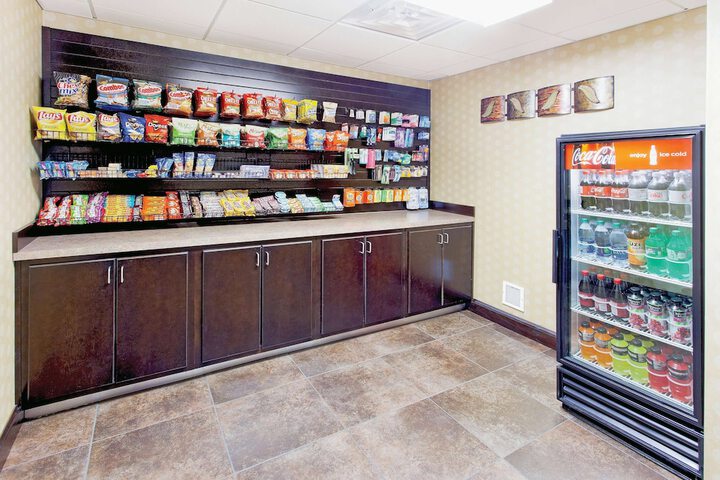 La Quinta Inn & Suites by Wyndham Warner Robins - Robins AFB