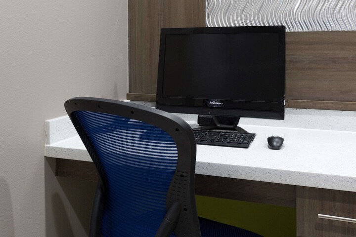 Business Center 38 of 38