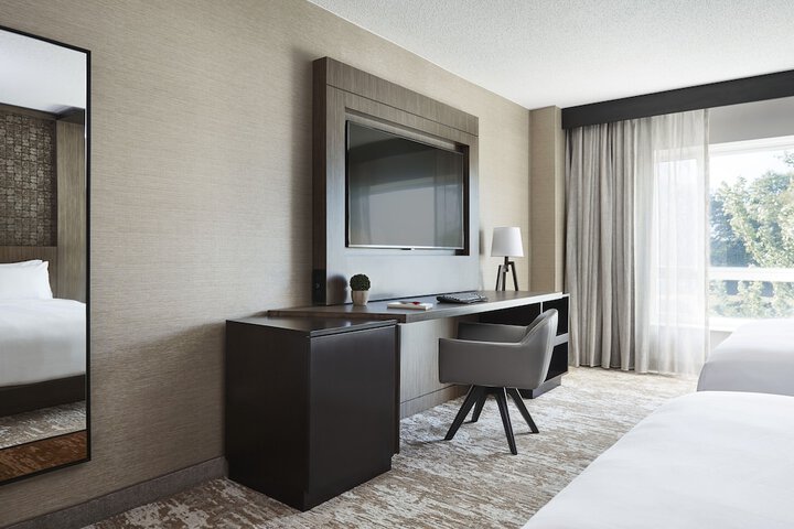 Room 13 of 52
