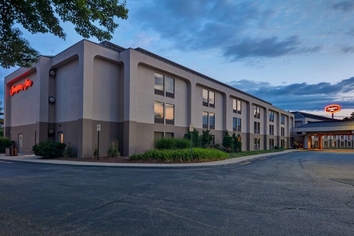 Hotel 5 of 70