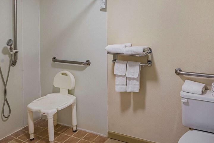Room 31 of 36