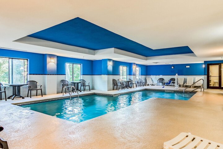 Pool 7 of 33