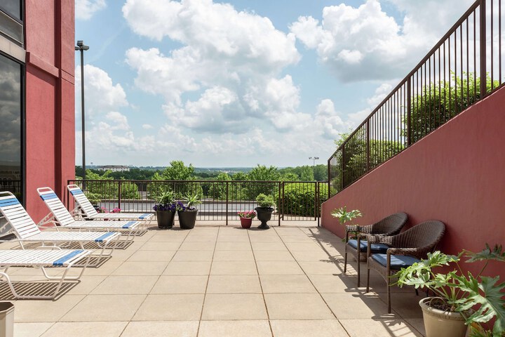 Terrace/Patio 27 of 29