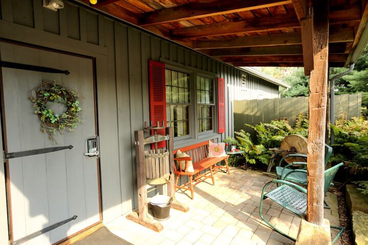 Deer Creek Winery at Watson Estate