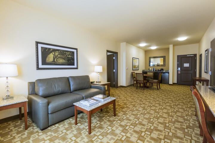 Room 13 of 23