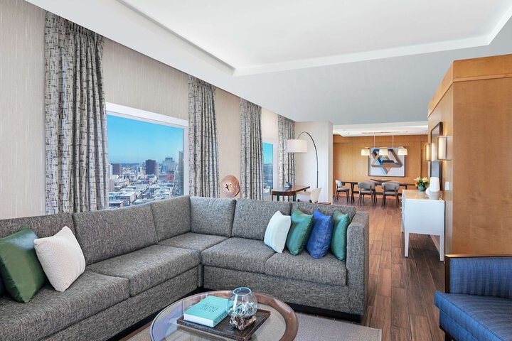 Hilton San Diego Bayfront