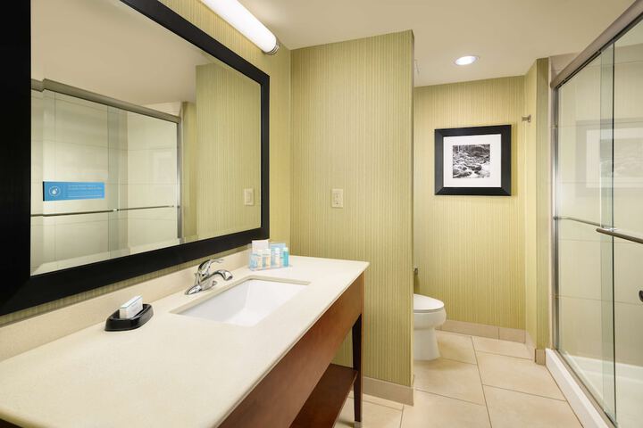 Room 16 of 26