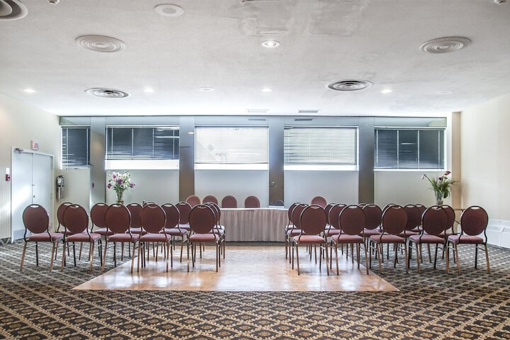 Ballroom/Hall 62 of 69