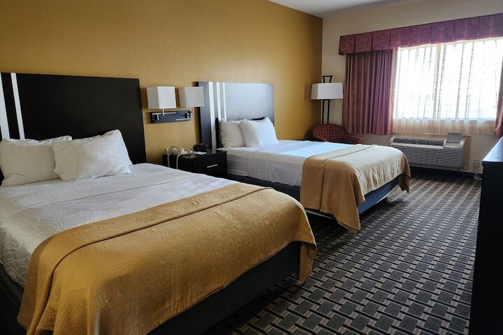 Room 32 of 55