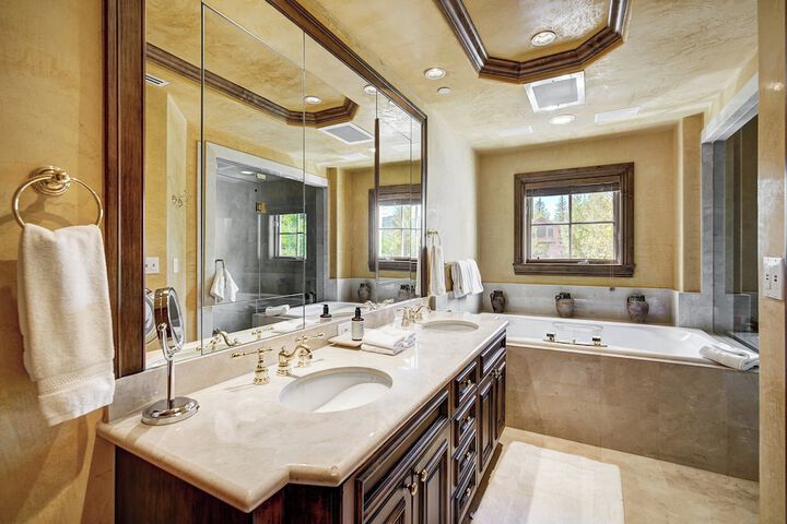 The Lodge at Vail a RockResort by Vail Resorts