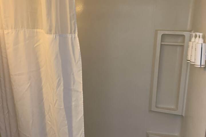 Room 39 of 65