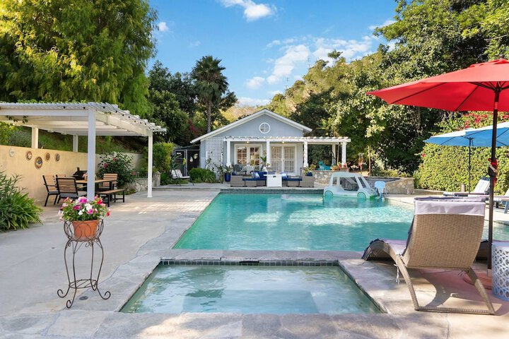 Luxury LA Garden Estate Private Pool Hottub Tennis