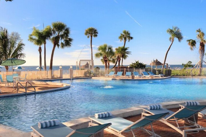 SkyBeach Resort