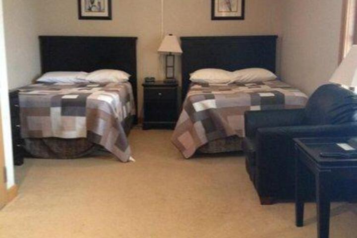 HERITAGE SUITES