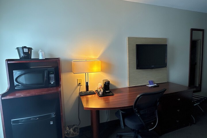 Sleep Inn & Suites Manchester near Arnold AFB
