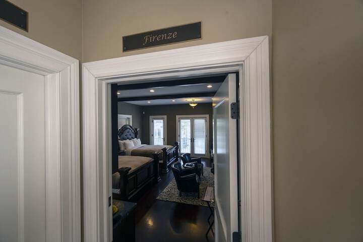 Room 28 of 119
