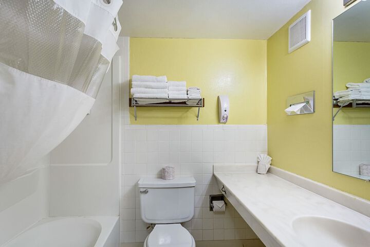 Room 20 of 27