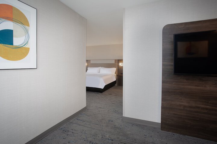 Room 46 of 69