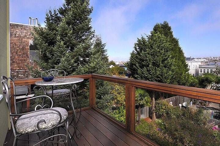 Terrace/Patio 31 of 35