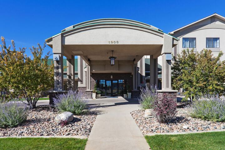 Holiday Inn Express & Suites Gillette by IHG