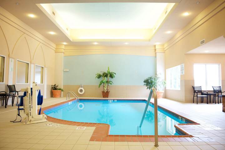 Pool 17 of 46