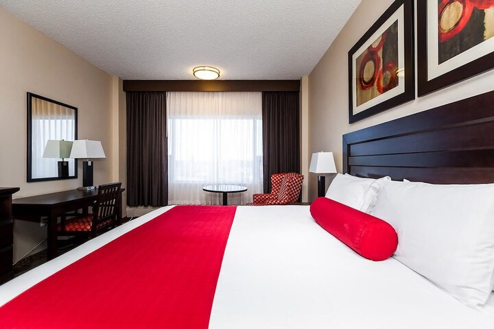 Room 10 of 34