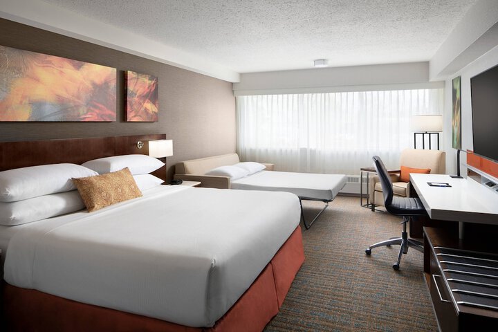 Room 20 of 102