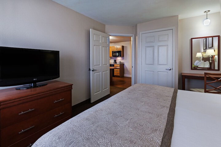 Room 18 of 29