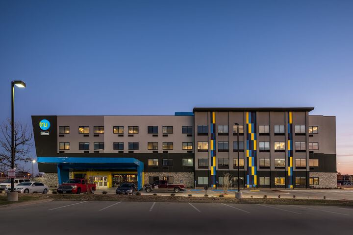 Hotel 3 of 76