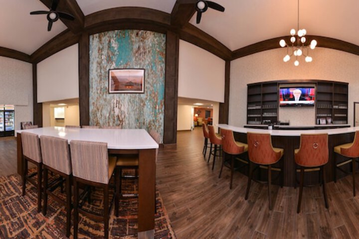 Hotel Interior 11 of 40