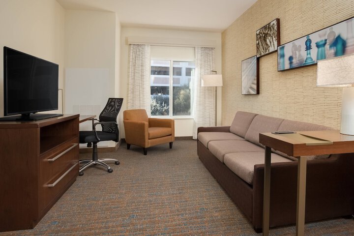 Room 16 of 30
