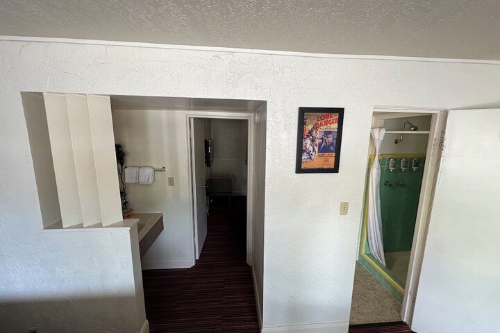 Room 50 of 58