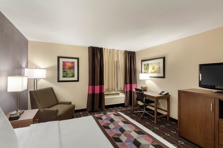 Room 13 of 42