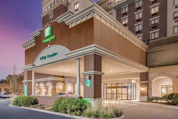 Holiday Inn Lafayette-City Centre by IHG